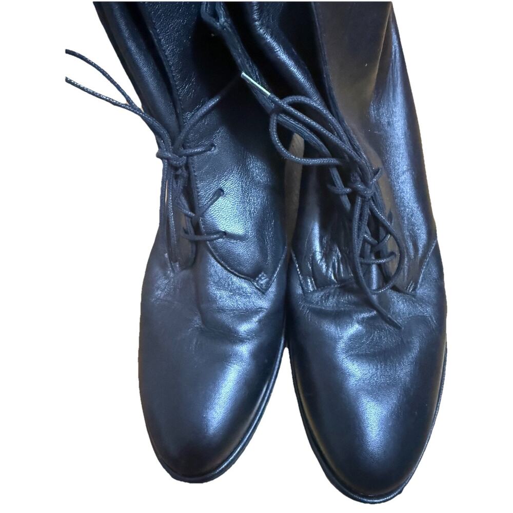 STUART WEITZMAN Woman’s Black Flat Leather Booties Made in Spain Size 9.5 M - Picture 5 of 15